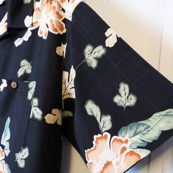Island Republic 100% Silk Short Sleeve Button Down Hawaiian Black Floral Large - Picture 8 of 9